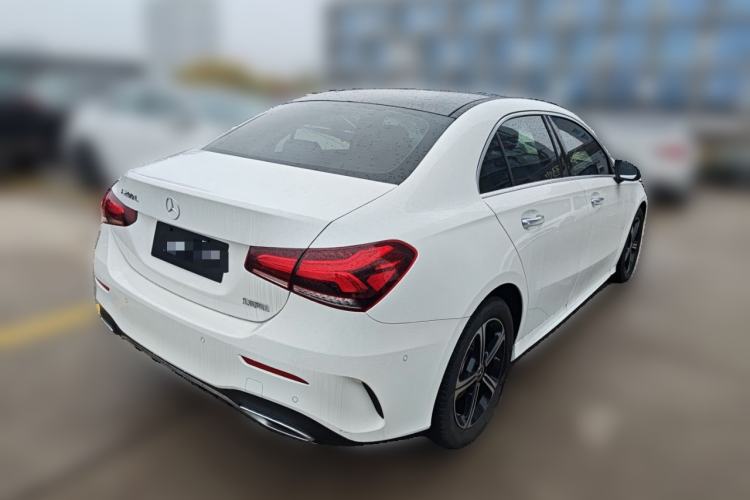 Used Mercedes-Benz A-Class 2022 Revised Version A 200 L Sport Sedan Fashionable Style Rear Right 45 Deg