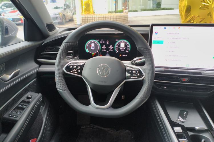 Used Volkswagen Passat 2025 Pro 380TSI Dragon Supreme Edition Steering Wheel