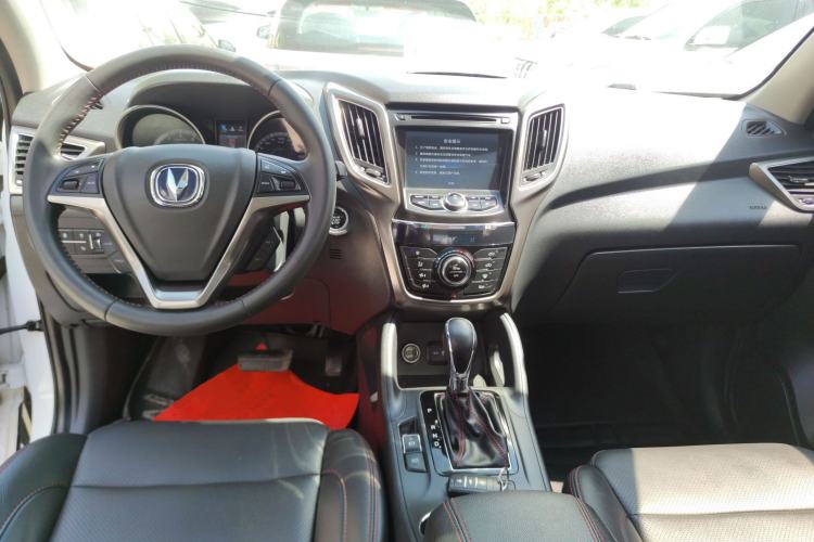 Used CHANGAN CS75 2016 1.8T Automatic Elite Model China V Standard Center Console