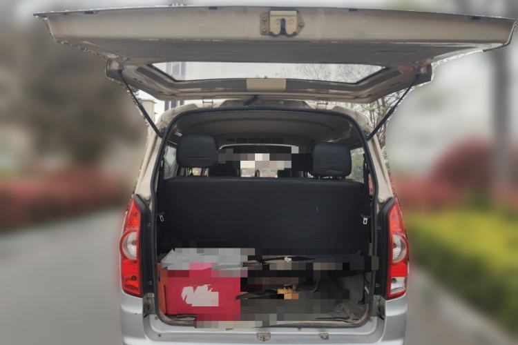 Used BAIC Weiwang 306 2011 1.3L Comfort version 7 seats Trunk