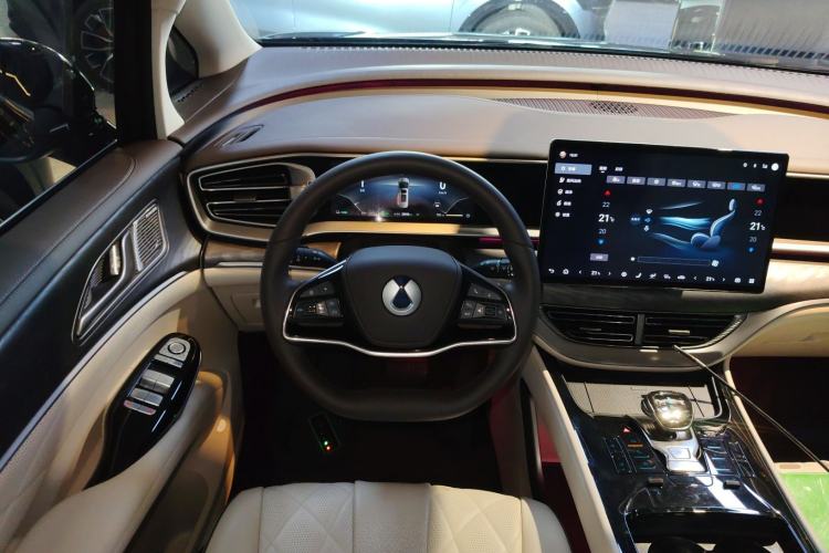 Used Denza D9 2024 DM-i 980 Four-Wheel Drive Prestige Model