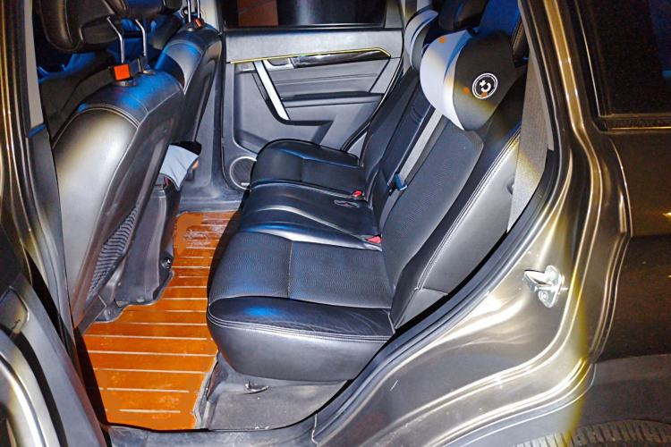 Used Chevrolet Captiva 2015 2.4L Two-Wheel Drive Urban Version 7 Seats