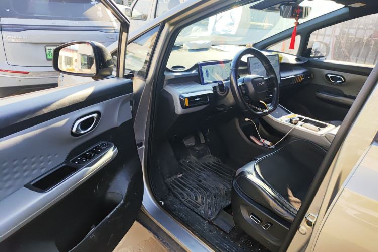 Used AION Y 2022 Plus 70 Tech Edition
