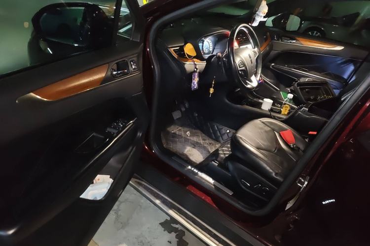 Used Lincoln MKC 2016 2.0T Two-Wheel Drive Luxury Edition Driver Seat