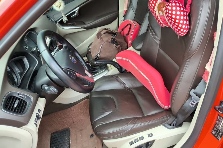 Used Volvo V40 2013 2.0T Zhiya Edition