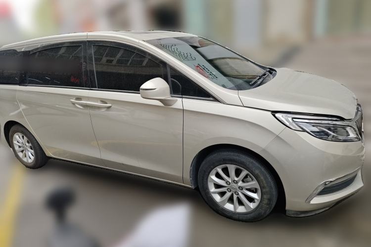 Used Buick GL8 2017 ES 28T Premium Version China V Standard Front Right 45 Deg