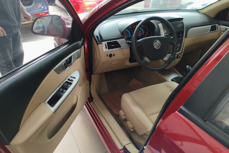 Used Buick Excelle 2013 1.5L Manual Classic Model Driver Seat