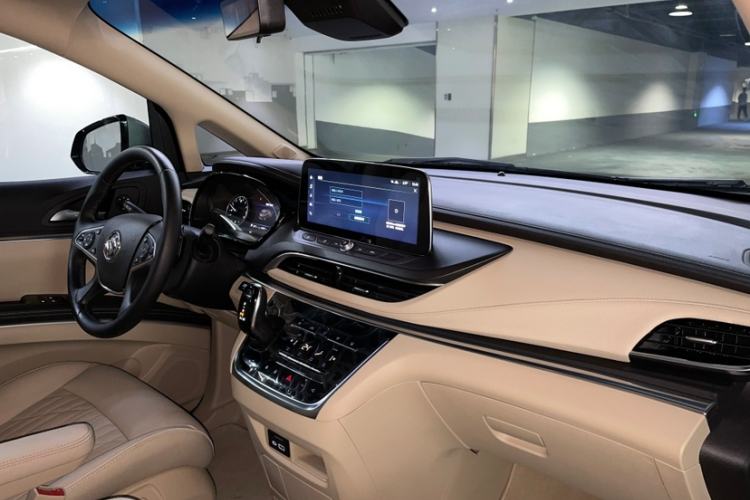 Used Buick GL8 2023 Land Business Class Smart Deluxe Model