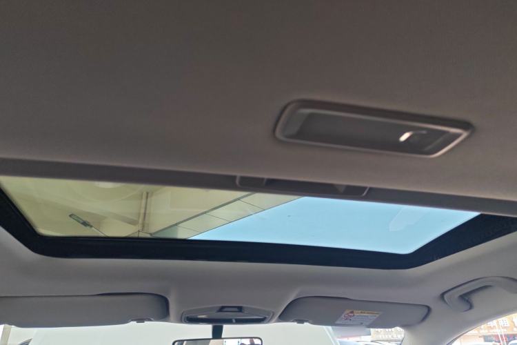 Used Geely Auto Emgrand 2023 4th Generation Champion Edition 1.5L CVT Prestige Model
