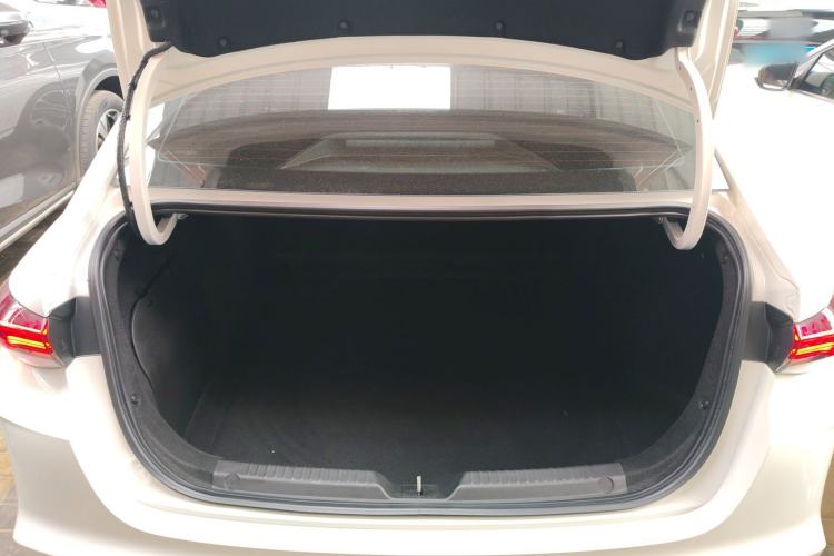 Used GAC Trumpchi EMPOW 2023 Shadow Leopard H High-Energy Hybrid Edition Trunk