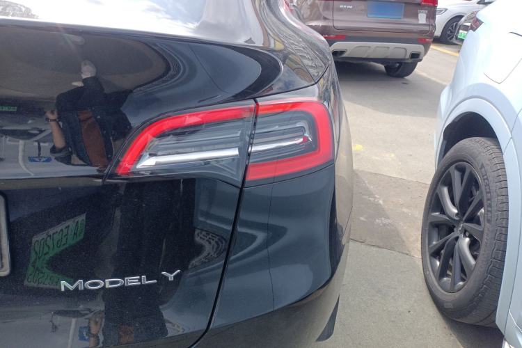 Used Tesla Model Y 2022 Rear-Wheel-Drive Version