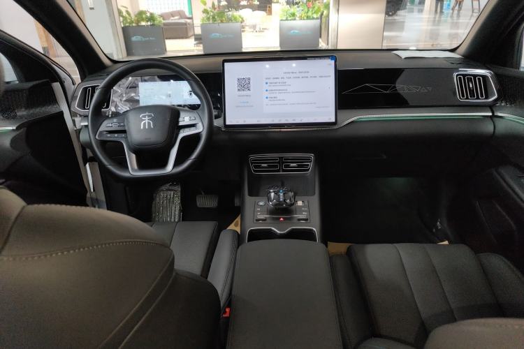 Used BYD Song Pro New Energy 2025 Second-Generation Intelligent Driving Version DM-i 115KM Excellence Edition Center Console