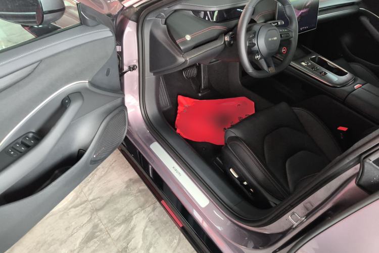 Used Xiaomi Auto SU7 2024 Rear-Drive Long-Range Intelligent Driving Version Driver Seat