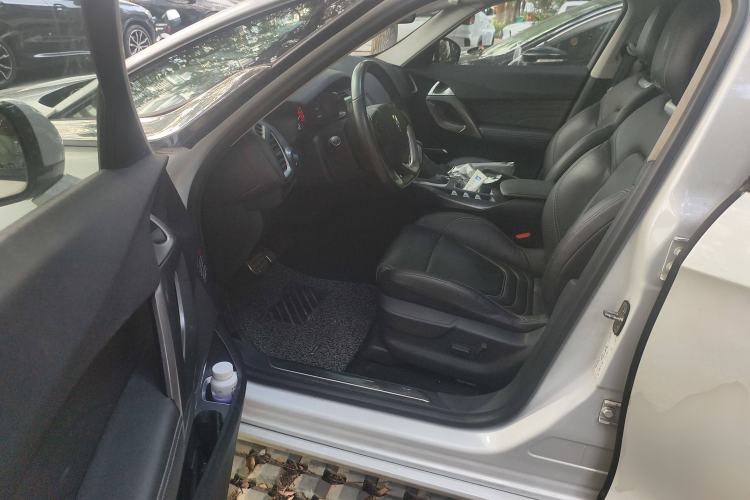 Used DS 5 2013 1.6T Elegant Edition THP200