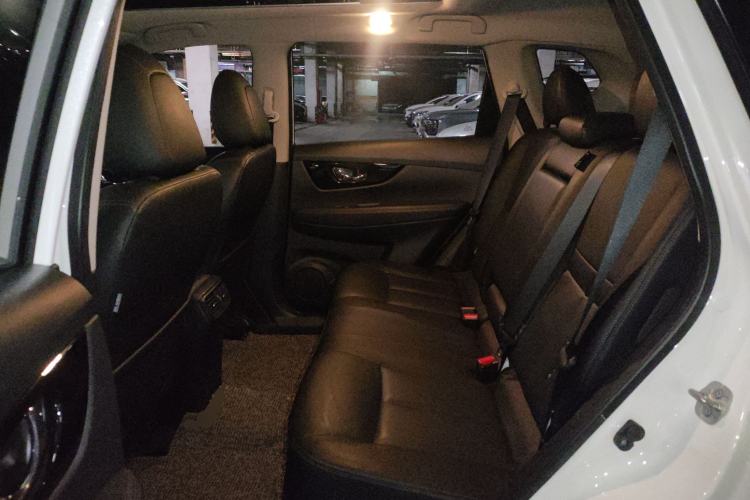 Used Nissan X-Trail 2022 2.0L Two-Wheel Drive Smart Connect & Comfort Edition