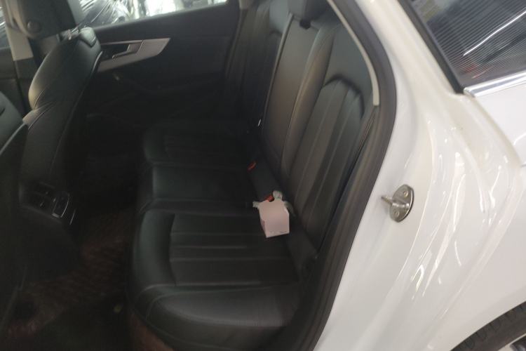 Used Audi A4L 2022 40 TFSI Fashion Dynamic Model Left Rear Seat
