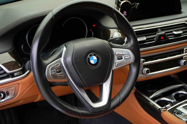 Used BMW 7 Series 2017 730Li Leading Model
