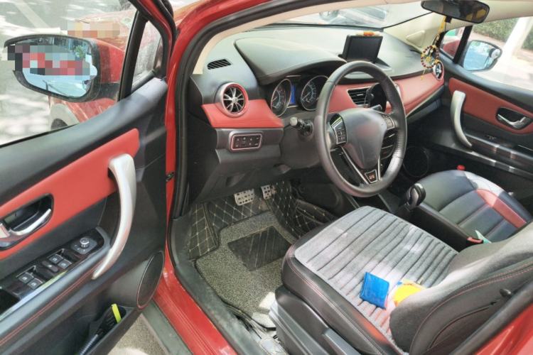 Used Haval H1 2015 1.5L AMT Luxury Model