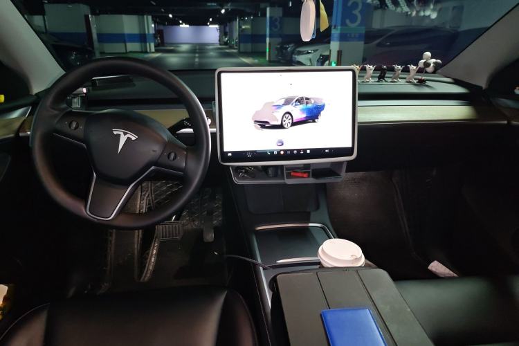 Used Tesla Model Y 2023 Long-Range All-Wheel-Drive Version