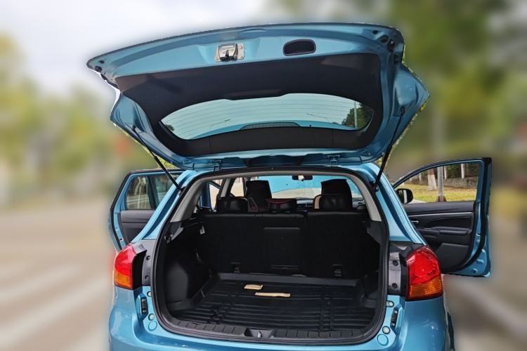 Used Mitsubishi ASX 2013 1.6L Manual Two-Wheel Drive Standard Edition
