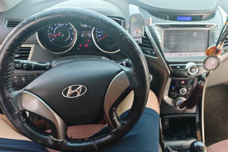 Used Hyundai Elantra (5th Generation / Langdong) 2012 1.6L Manual Leading Model