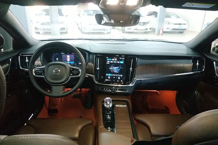 Used Volvo S90 2024 B5 Zhiyuan Luxury Edition