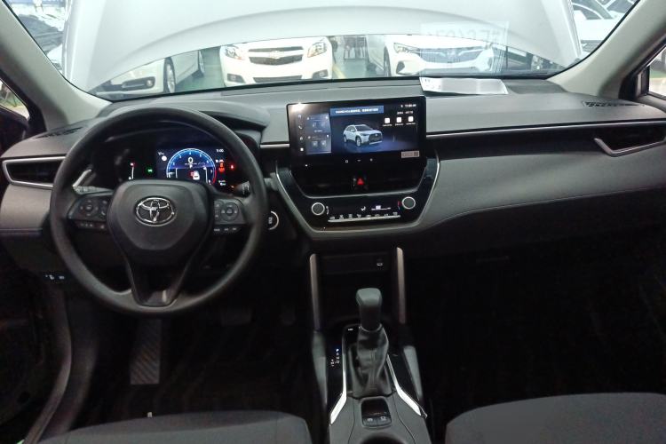 Used Toyota Corolla Cross 2024 2.0L Elite Edition Center Console
