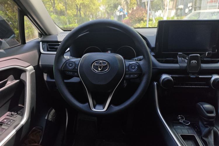 Used Toyota RAV4 2022 2.0L CVT Two-Wheel Drive Urban Edition Steering Wheel