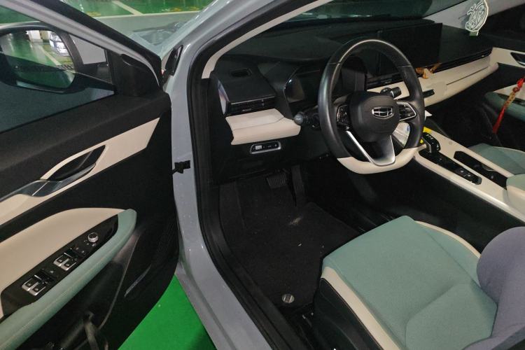 Used Geely Auto Emgrand L HiP 2022 1.5TD-DHT Pro 100KM Super Swift
