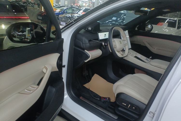 Used Nio ES6 2024 75 kWh
