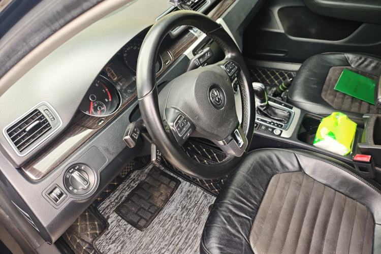 Used Volkswagen Magotan 2012 Facelift 2.0 TSI Prestige Model