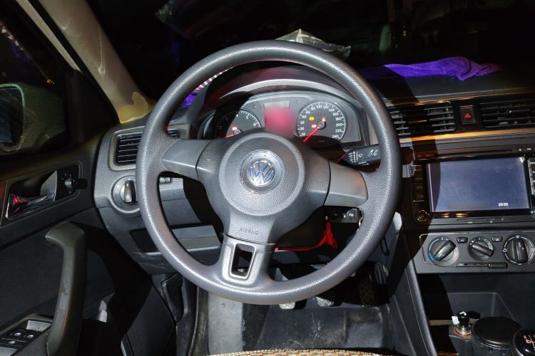 Used Volkswagen Santana 2015 1.6L Manual Comfort Edition Steering Wheel