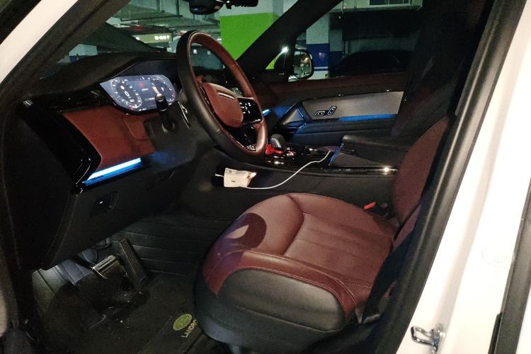 Used Land Rover Range Sport 2025 400 PS Dynamic SE Left Front Seat