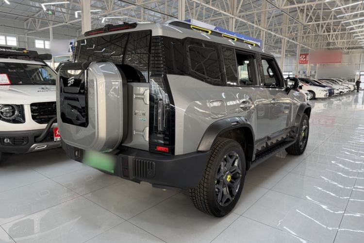 Used JETOUR Shanhai Traveler C-DM 2024 C-DM 208KM Mountain & Wilderness Edition