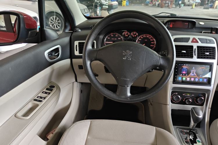 Used Peugeot 307 2013 Hatchback 1.6L Automatic Comfort Edition Steering Wheel