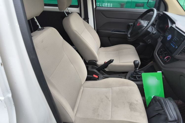 Used Wuling Hongguang V 2022 1.5L Jingqu Edition Electric-Assist LAR Right Front Seat