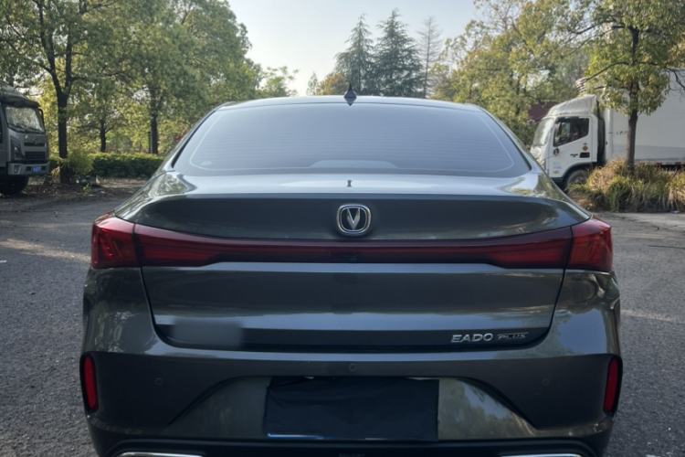 Used CHANGAN Eado 2025 PLUS 1.4T Dual-Clutch High-Energy Version
