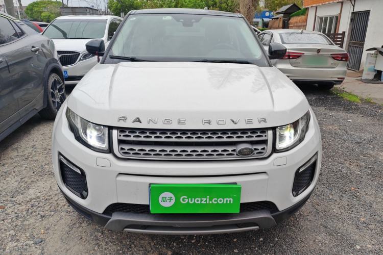 Used Land Rover Range Evoque 2018 240 PS SE Smart Brilliance Edition Front