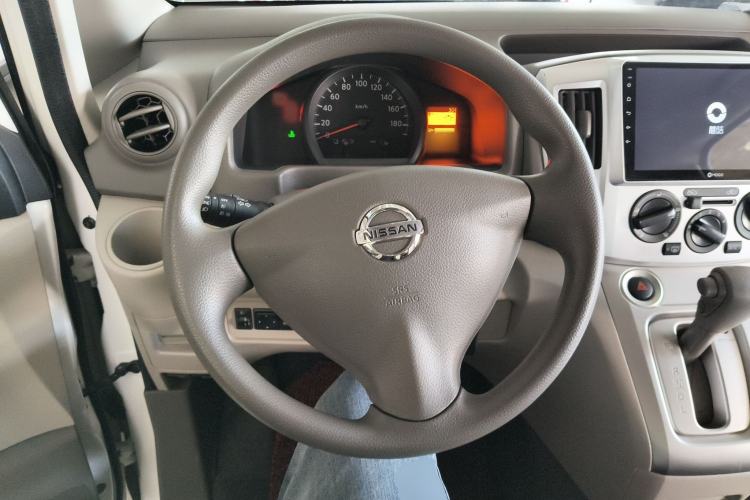 Used Nissan NV200 2016 Revised Version 1.6L CVT Luxury Edition
