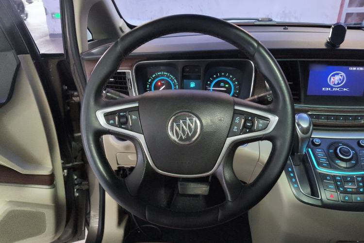 Used Buick GL8 2014 3.0L GT Luxury Business Haoya Edition Steering Wheel