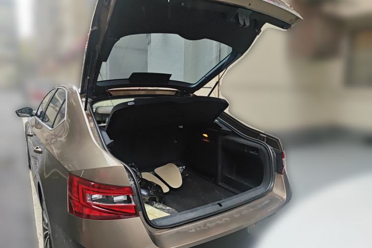 Used Skoda Superb 2016 TSI330 DSG Smart Drive Edition
