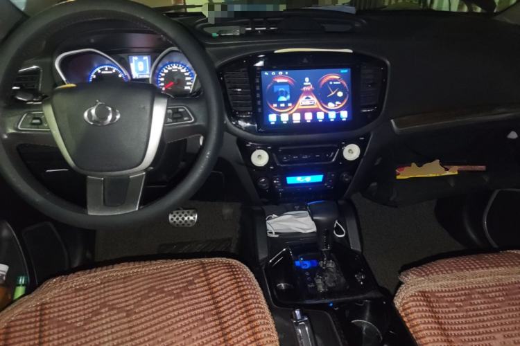 Used Geely Auto GX7 2015 Sports Edition 2.0L Automatic Luxury Model
