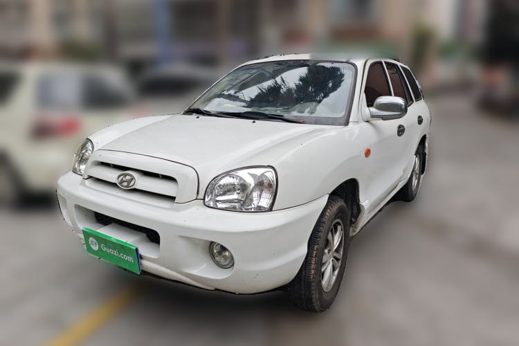 Used Huatai Santa Fe Classic 2011 2.0L Gasoline Manual Two-Wheel Drive Luxury Version