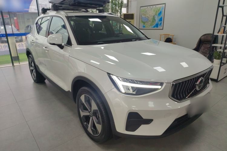 Used Volvo XC40 2024 B4 4x4 Smart Luxury Edition

