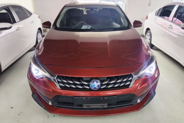 Used Venucia D60 2019 100 000-Yuan Glory 1.6L XV CVT Chenyue Edition China VI Standard
