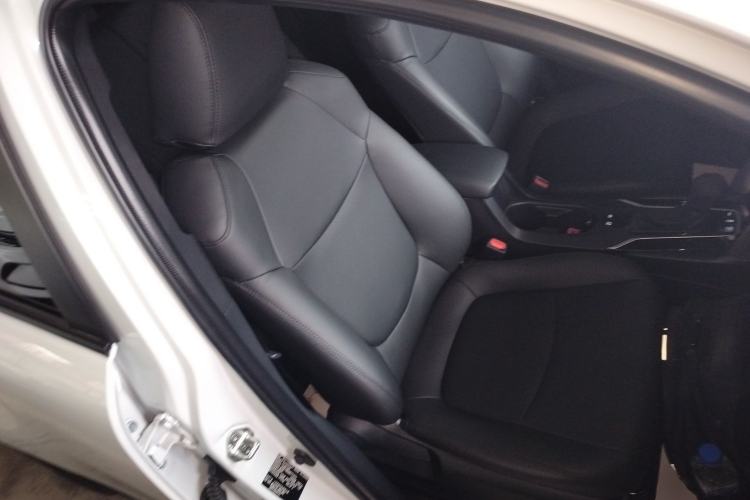 Used Toyota Corolla Cross 2024 2.0L Elite Edition Right Front Seat