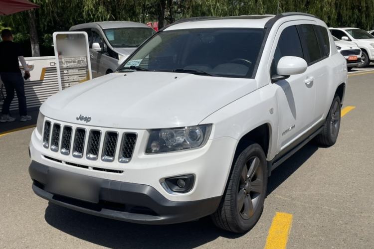 Used Jeep Compass 2014 Revised Version 2.4L Four-Wheel Drive Comfort Edition Guazi used car, China used car export, Used car for sale, Used  cars, Cheapest cars for sale