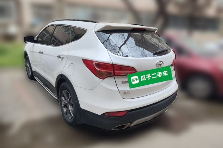 Used Hyundai Santa Fe 2015 2.0T Automatic Two-Wheel Drive Smart Version 5 Seats