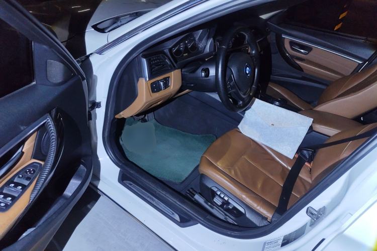 Used BMW 3 Series 2016 320Li Luxury Design Package
