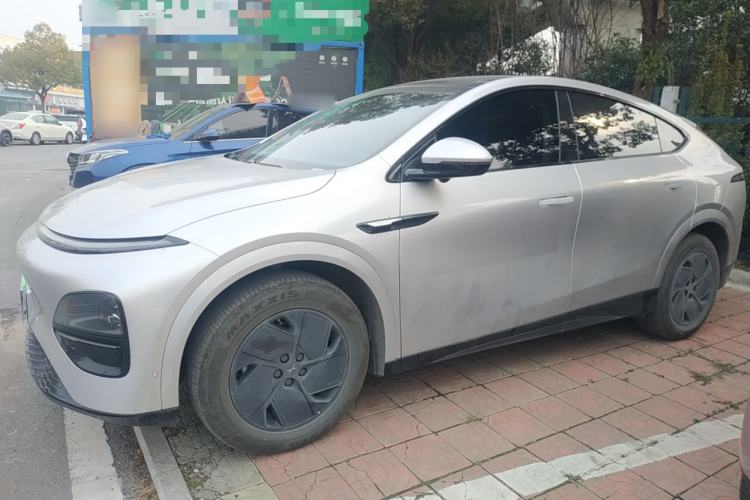 Used XPeng G6 2025 625 Long-Range Max Flagship Edition Exterior 3